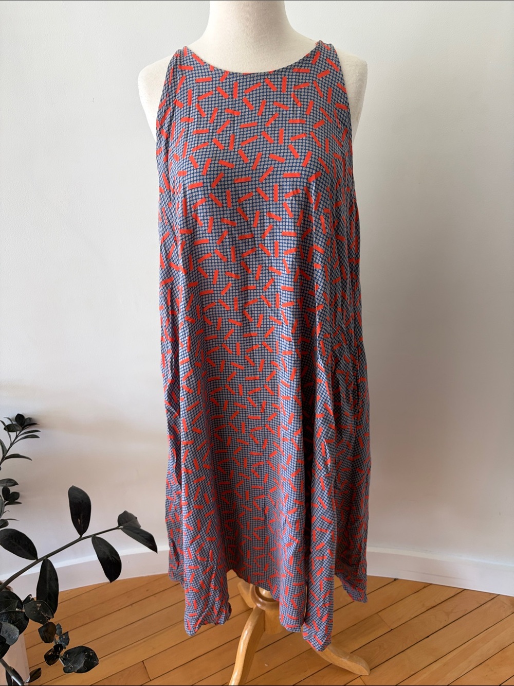 Women's Sleeveless A-Line Red & Blue Printed Skirt